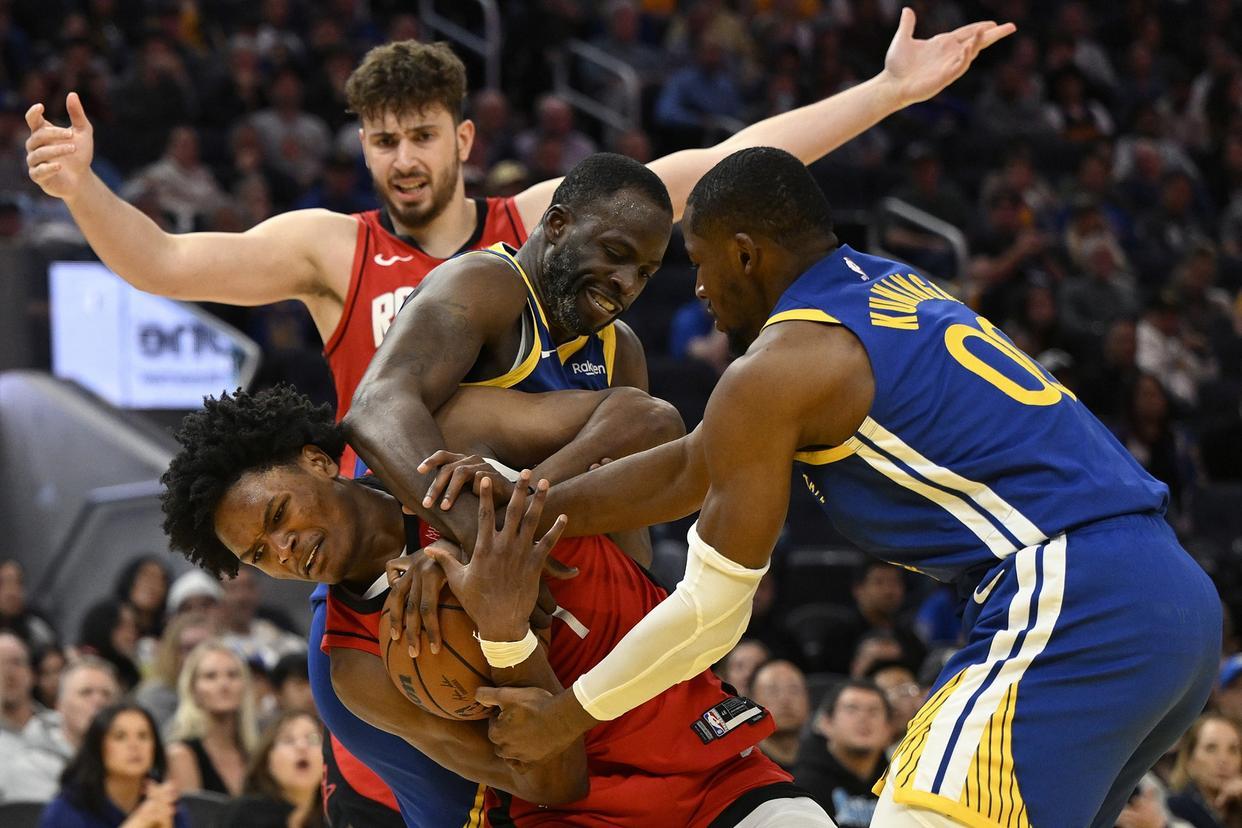 开云官方下载-火箭队又伤一人！主场对勇士，20+9+6明星或缺阵，内线仅1人可用