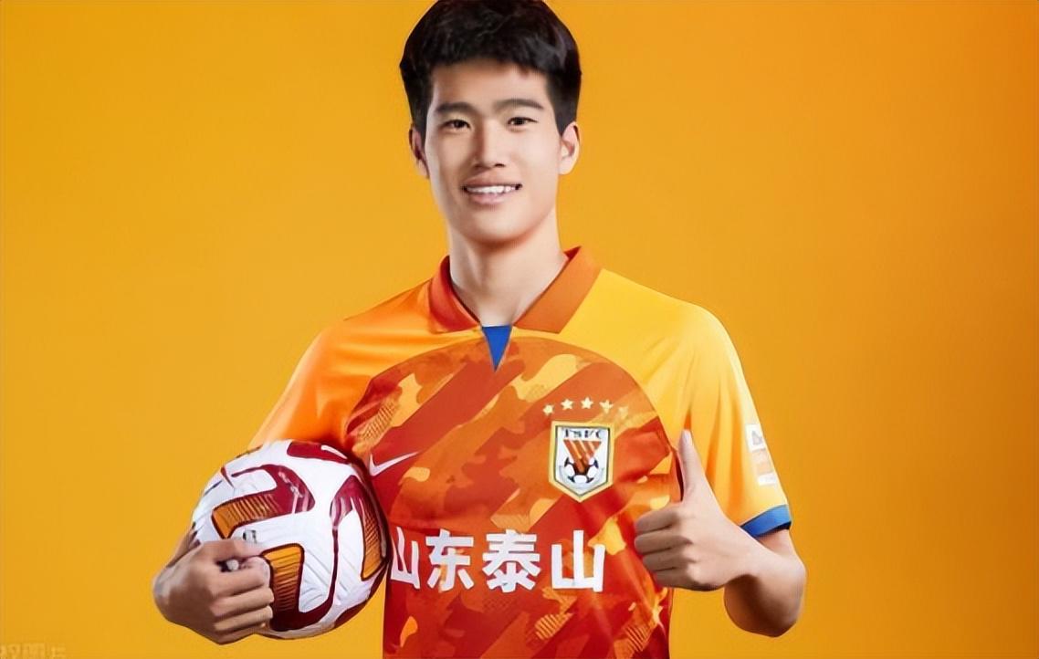 开云体育官网app-于根伟胆子真大！已提前提拔08后新星进津门虎一线队，值得期待